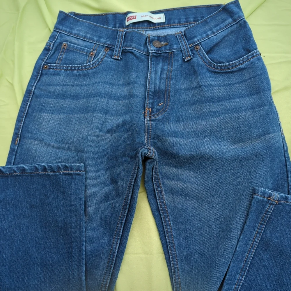Levis levis 505